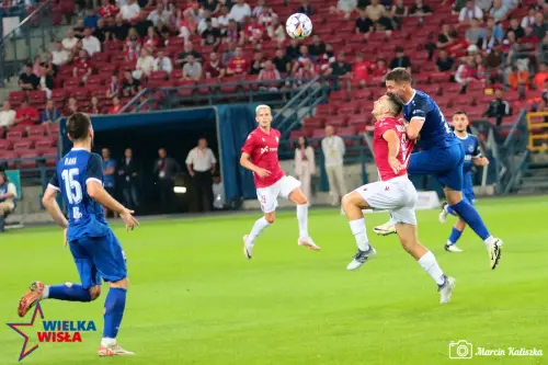 Wisla Krakow-Llapi-106