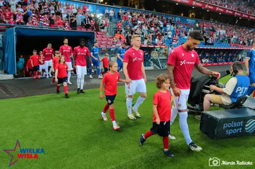 Wisla Krakow-Llapi-108