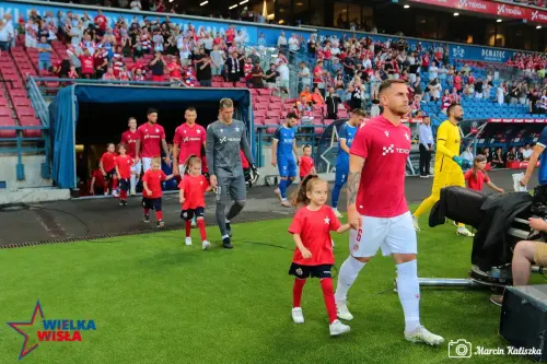 Wisla Krakow-Llapi-125