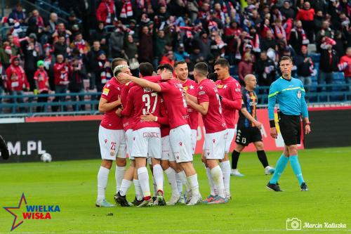 Wisla-Krakow-Chrobry-Glogow-0104202332